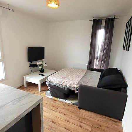 Logement Entier : Appartement Montevrain Exterior photo
