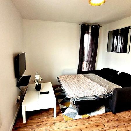 Logement Entier : Appartement Montevrain Exterior photo